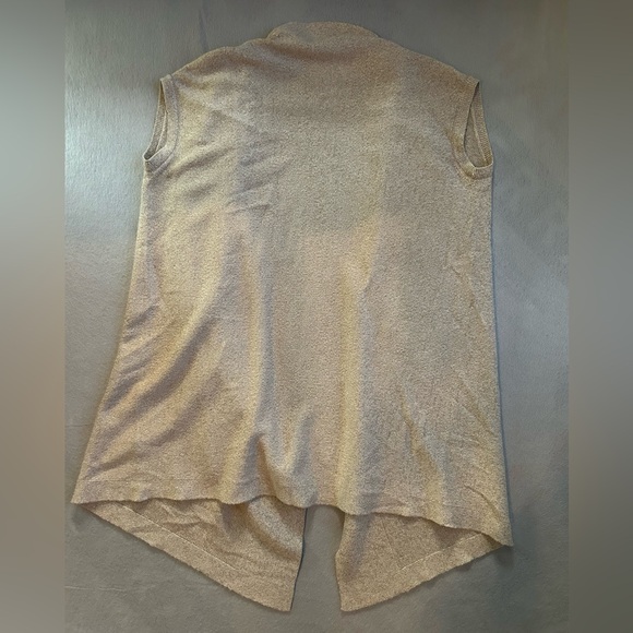Neiman Marcus Cashmere Neutral Sleeveless Open Cardigan Sweater‎ Vest Size Small - Picture 2 of 10